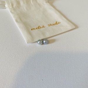 Freshwater earring studs